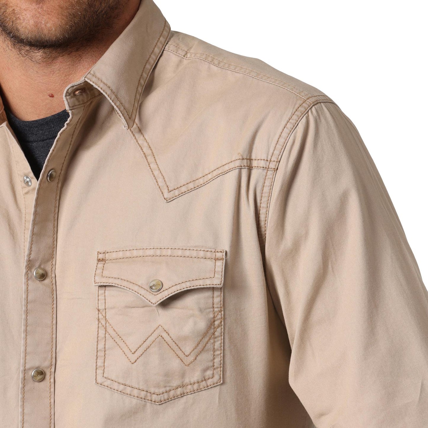 Top Men's (MVR502T) - Wrangler® Retro Premium Long Sleeve in Tan