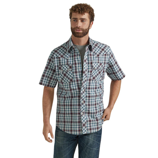 Top Men's SZN (112347291) - Wrangler Retro® Short Sleeve Shirt - Modern Fit - Multi