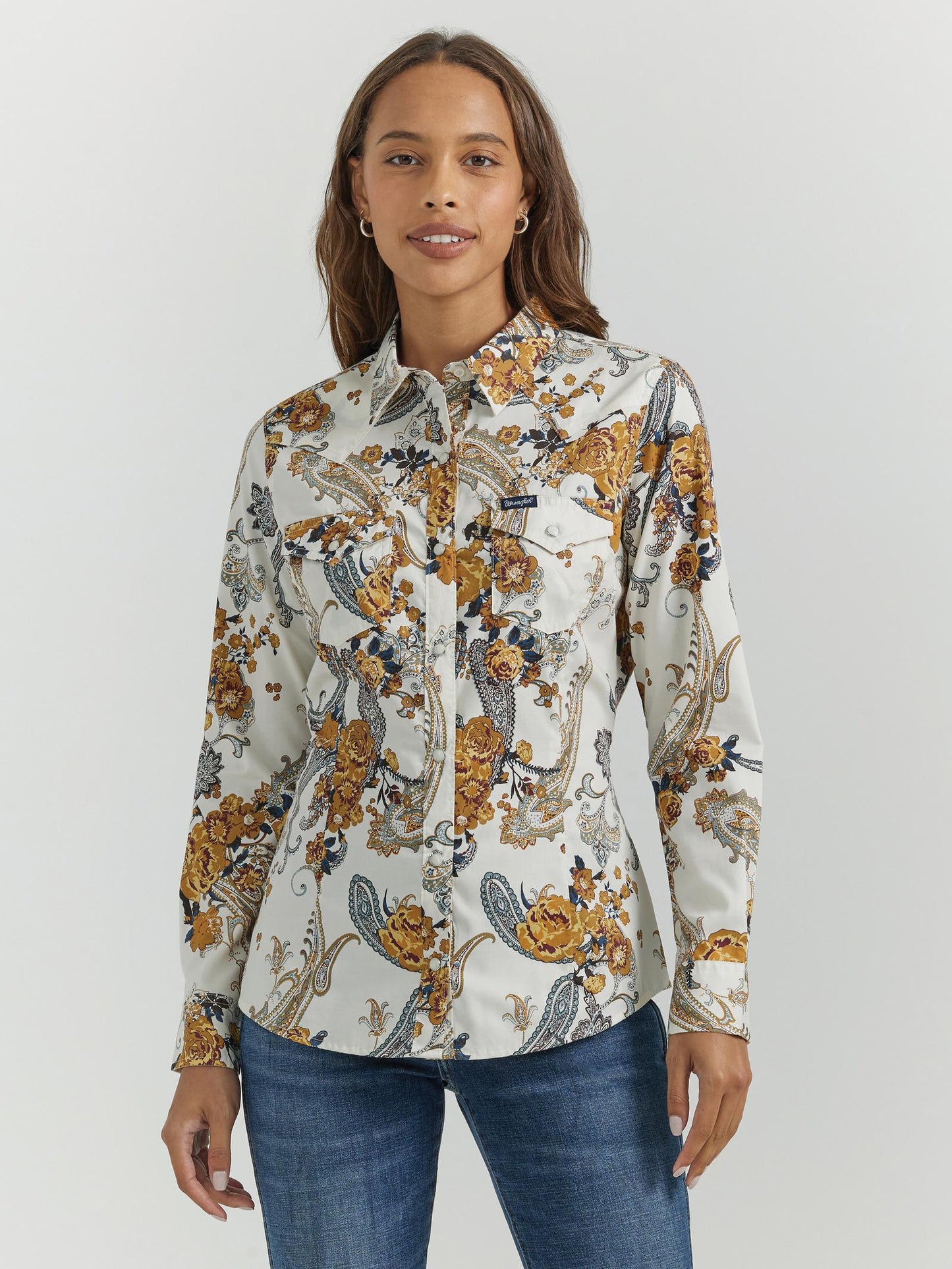 Top Women's SZN (112353153) - Wrangler® Western Dress Snap Shirt - White Multi