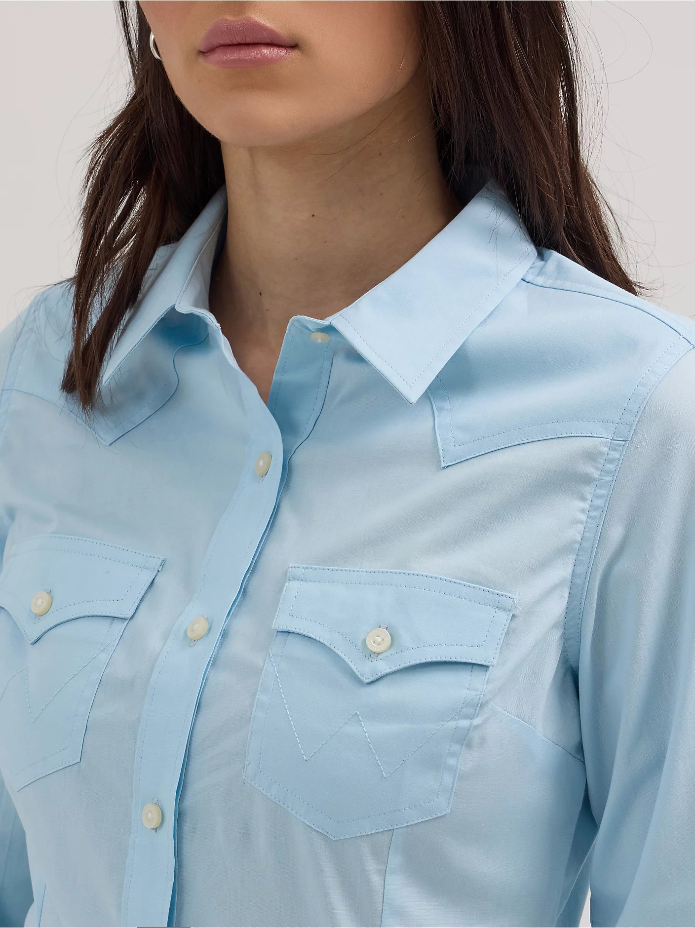 Top Women's (112358015) - Wrangler Retro® Long Sleeve Solid Shirt - Cool Blue