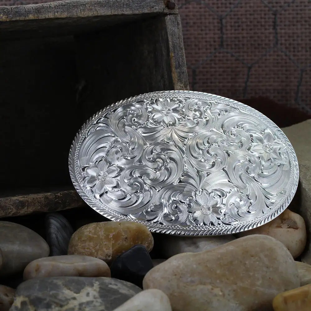 Buckle (1840) – Montana Silversmiths Oval Silver Engraved Western Belt Buckle with Etched Trim