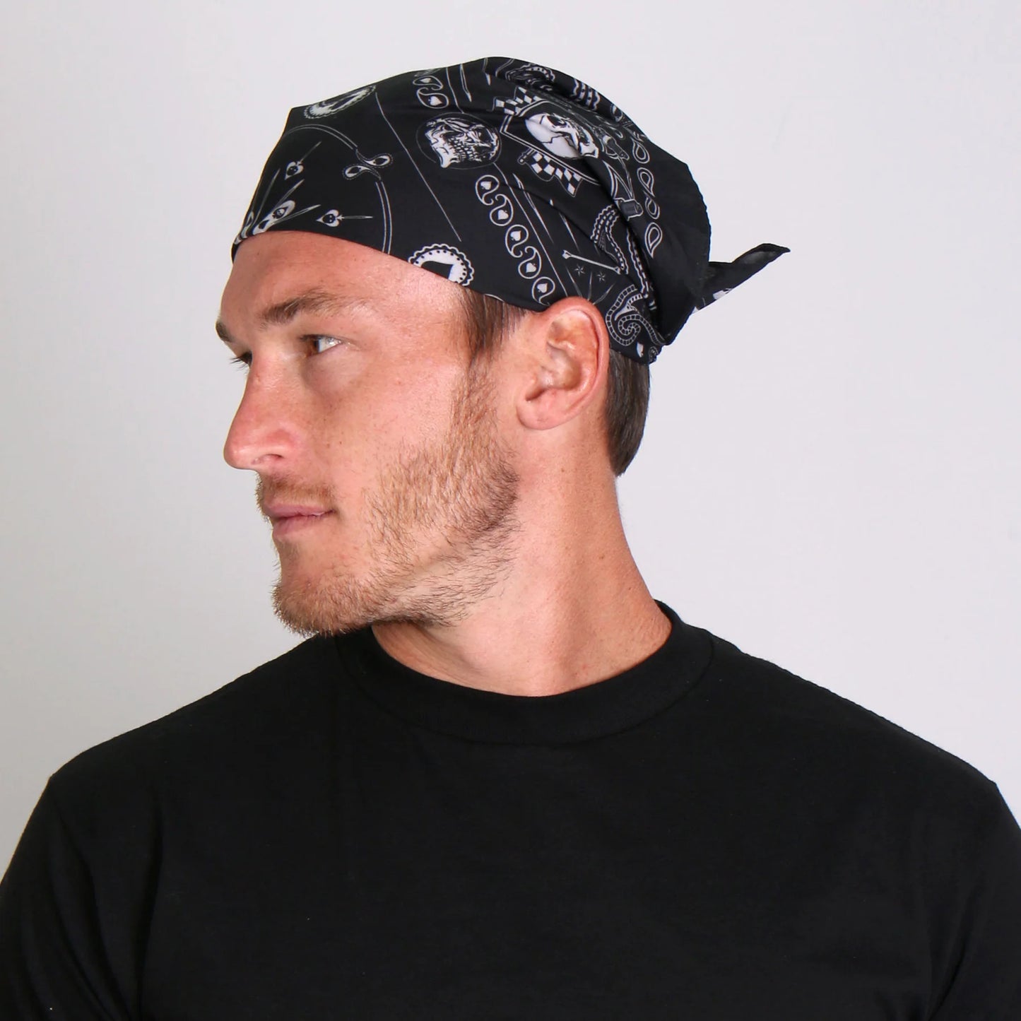 Bandana (BAB1075) - Hot Leathers Spade Skull Paisley